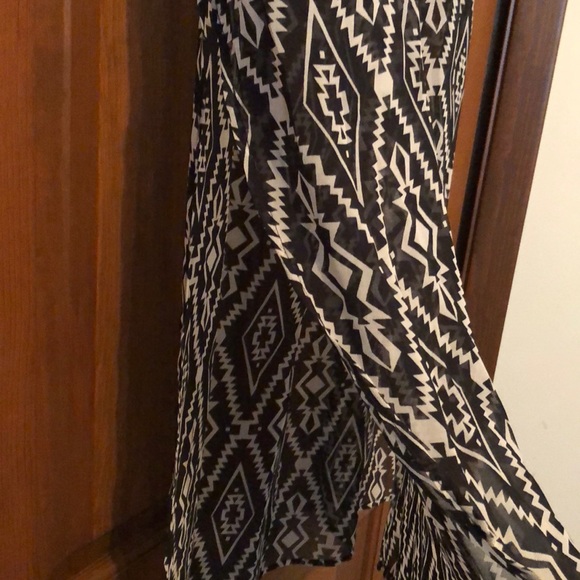 Maxi skirt with sheer bottom and side slits. NWT - Picture 2 of 5